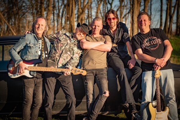Dogs Allowed op Koningsnacht live in ’t Lagerhuis