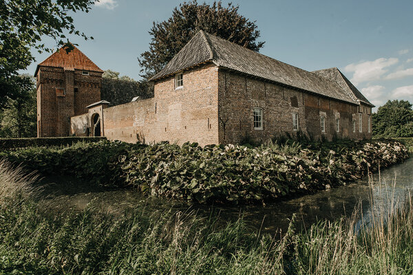 Livemuziek op Tongelaar tijdens Dag van het Kasteel