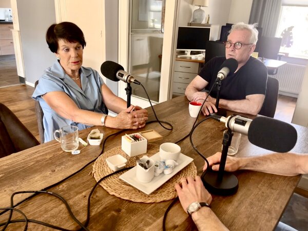 Nieuwe podcast geeft inwoners kijkje achter de schermen van de politiek in Land van Cuijk