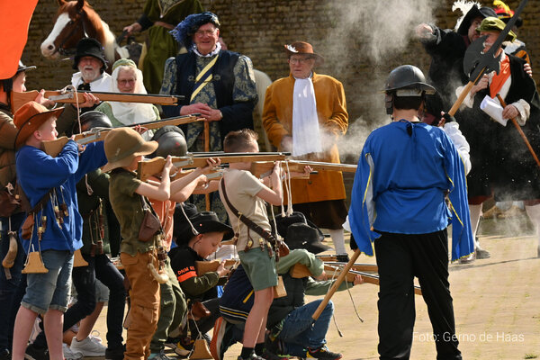 Grave opnieuw nationaal in de schijnwerpers: van historische bevrijding tot landelijke Sinterklaasintocht