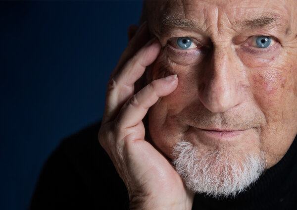 Gerard van Maasakkers solo in Theater Myllesweerd in Mill