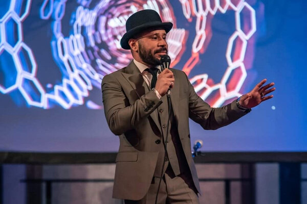 Joshua Timisela voor derde keer in Schouwburg Cuijk