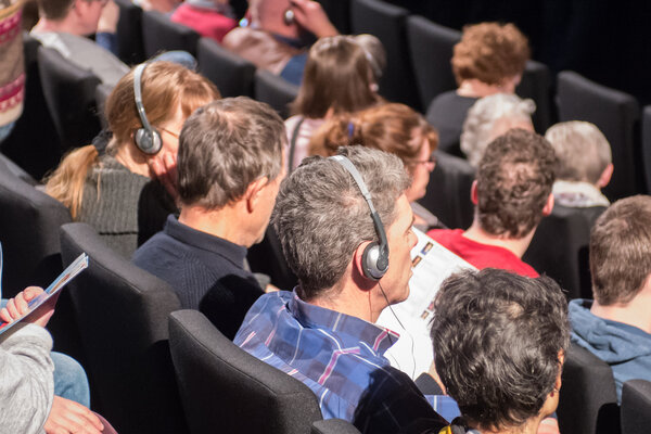 Dit seizoen twee keer in Schouwburg Cuijk naar een voorstelling met blindentolk
