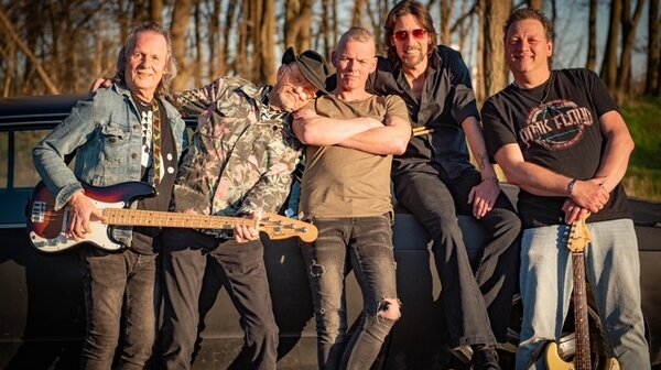 Dogs Allowed op Koningsnacht live in ’t Lagerhuis