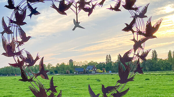 “Liefde voor het LEVEN” van de Ermoeizejers wint Kunstroute 2025