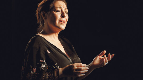 Fadozangeres Maria de Fátima viert het leven