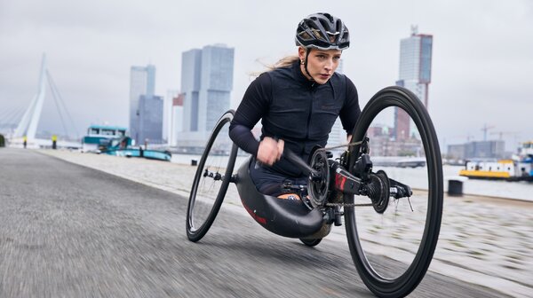 Handbikers uit binnen- en buitenland weten Daags na de Tour te vinden