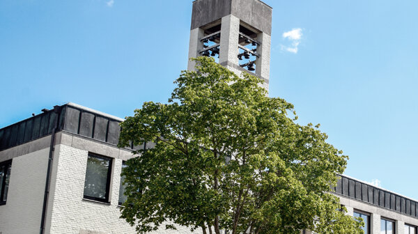 Toekomst voormalig gemeentehuis centraal bij Ondernemers Collectief Mill