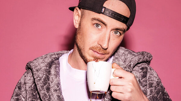 Davey Turnhout met ‘Chaos’ naar Theater Myllesweerd