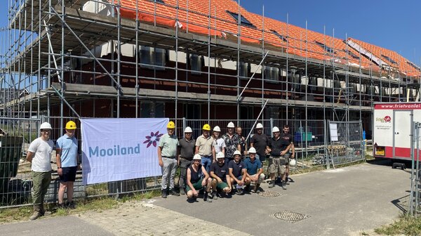 Vlag in top: hoogste punt bereikt voor duurzame huurwoningen in Beugen