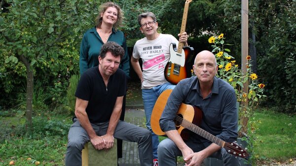 Gitaarfestival Snarenplukkers bij Veerhuis in Oeffelt