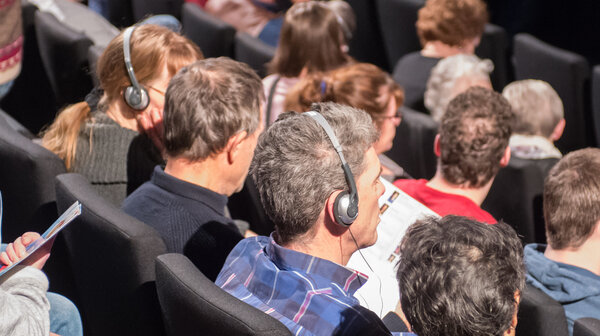 Dit seizoen twee keer in Schouwburg Cuijk naar een voorstelling met blindentolk