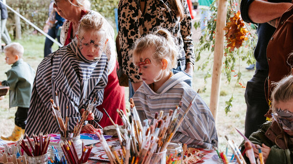 Vrolijk, groen kinderfeest op Kasteel Tongelaar: Natuurfeestje op zondag 12 oktober