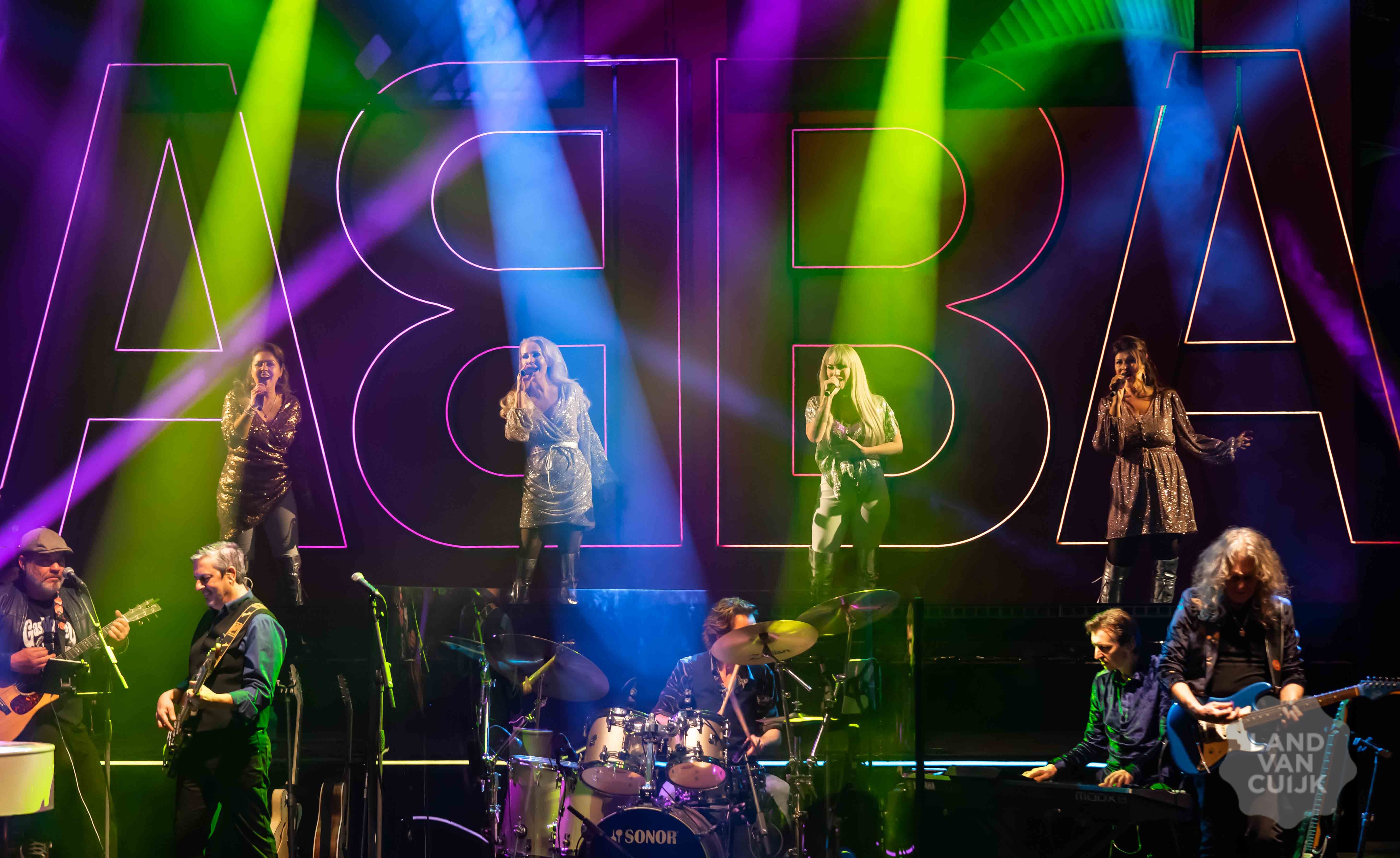 ABBA-The Music. Een wervelende feel-good belevenis!